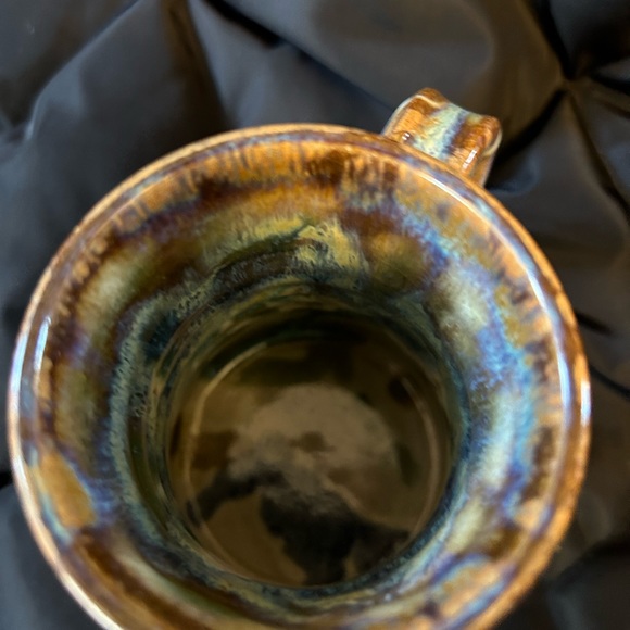 This mug hand made by Erik Hertz a professional potter over 40 years - Picture 7 of 8